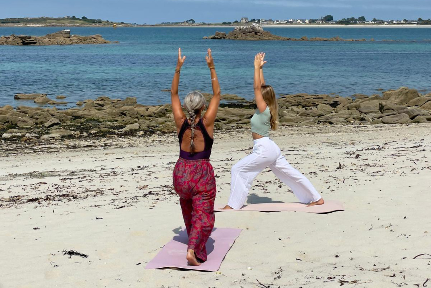 Yoga avec Nina au Dossen, Santec